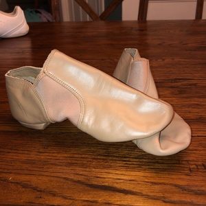 NEVER WORN Capezio